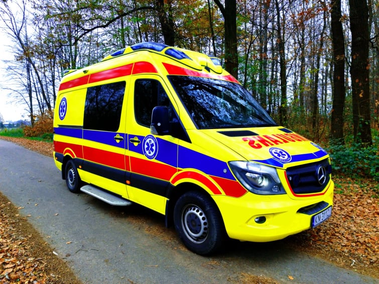 AmbuLans 24 zabezpieczenia medyczne transport medyczny